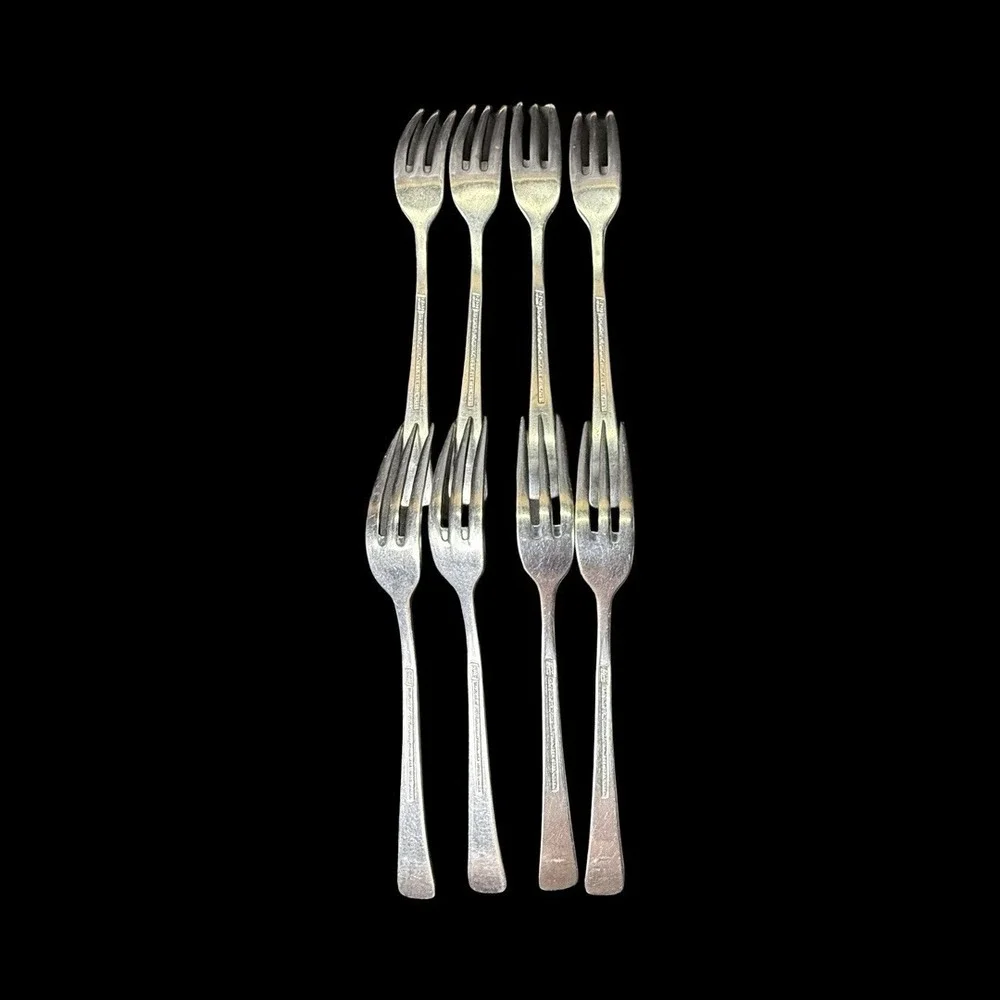EKCO ETERNA Colonial Richmond 3 Prong Stainless Steel Dinner Forks Lot Of 8